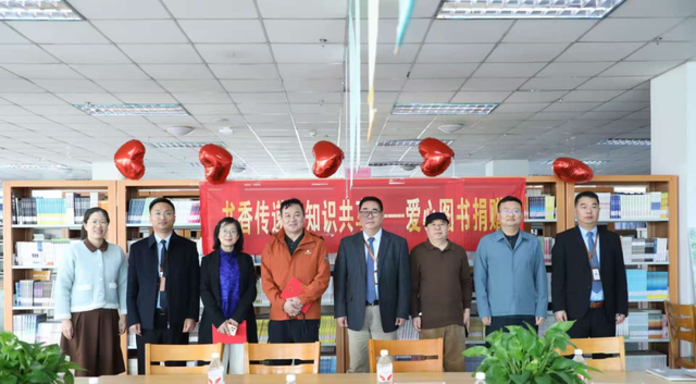 书香传递、红色传承